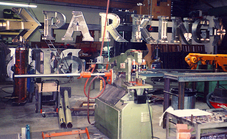 3D parking structure sign fabrication